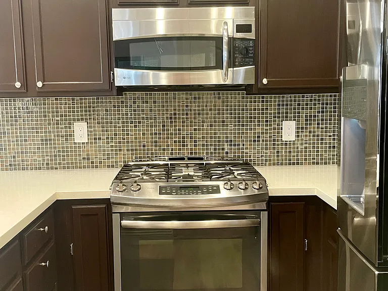 202 Compton Cir #D — Photo 7