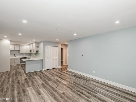 5th image of 414 N Scoville Ave #28