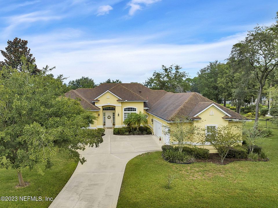 1st image of 442 SUMMERSET Drive