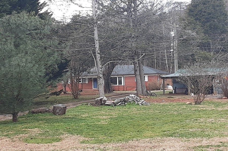 2nd image of 37 Guy Rd