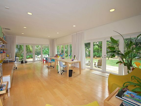 huge, light filled Florida room