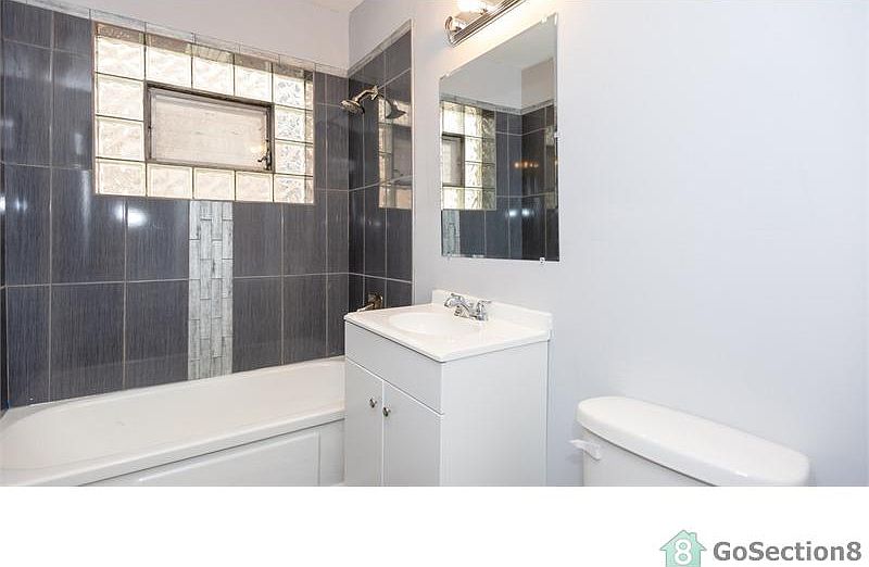 1st image of 8216 S Ingleside Ave #3W