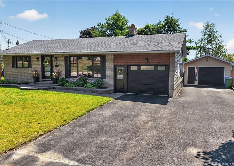 1st image of 14 Cabot Dr