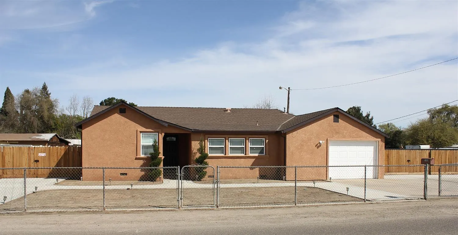 1800 Grimes Ave photo 1