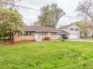 22W201 Temple Dr, Medinah, IL 60157