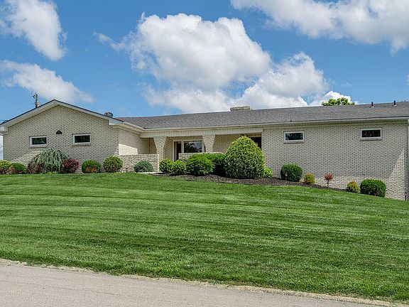 2nd image of 10 Parke Dr