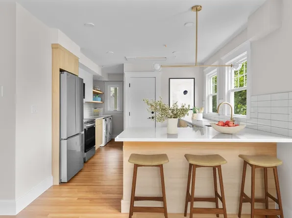 744 Washington St Unit 2, Boston, MA 02124