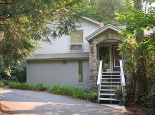 271 Cobble Creek Ln, Boone, NC 28607