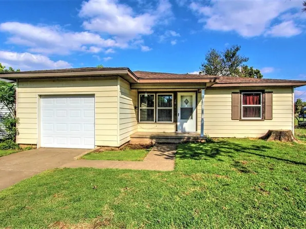1617 S 13th St, Chickasha, OK 73018