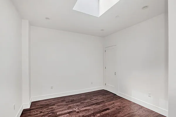 Rented by Compass | media 4