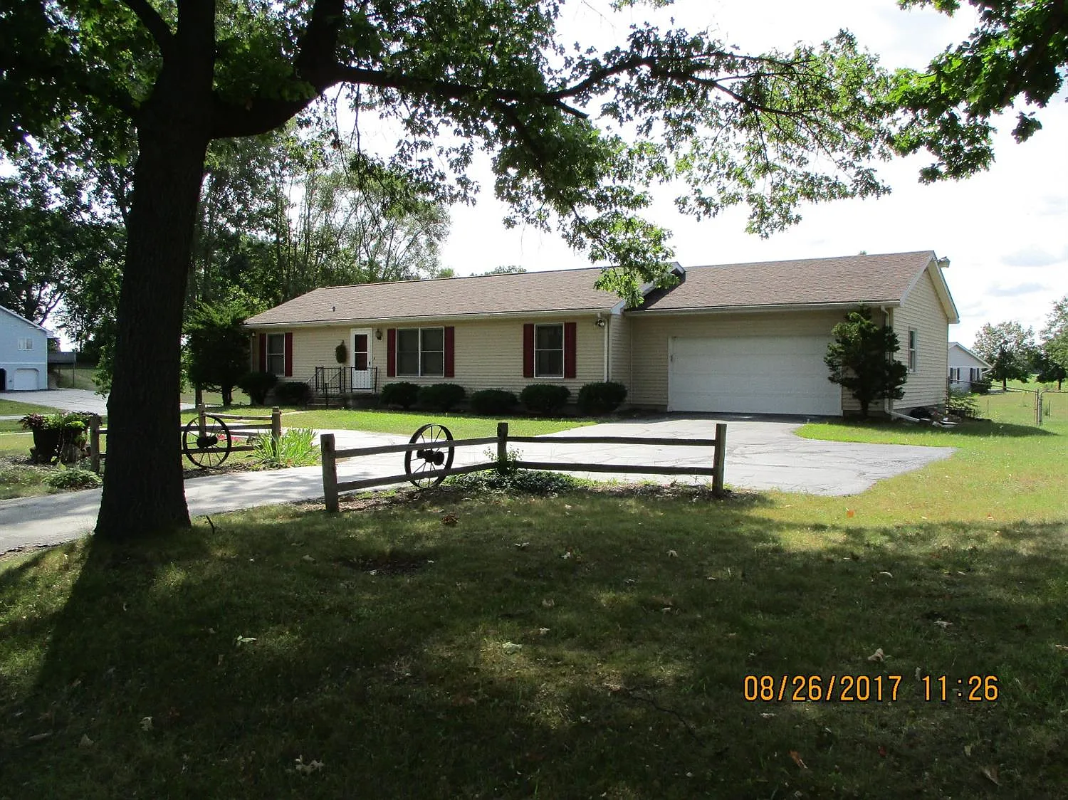 5780 Merritt Rd photo 1