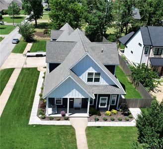 616 NW 2nd St, Bentonville, AR, 72712