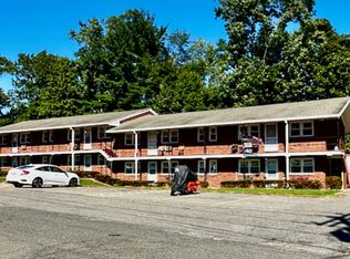 438 Springfield St #1, Agawam, MA 01001