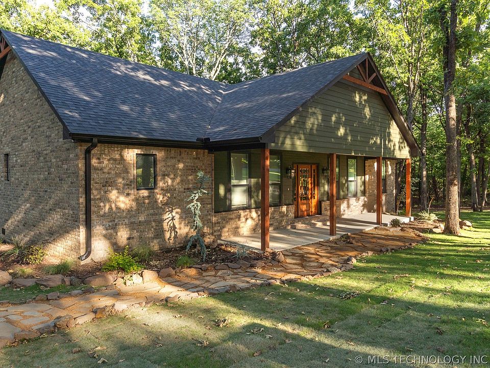 1st image of 150 Woods Rd