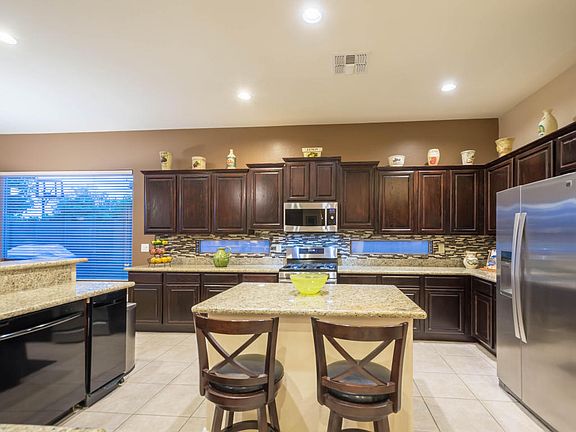 4th image of 2311 E Indian Wells Dr