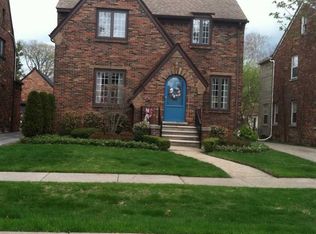 254 McKinley Ave, Grosse Pointe Farms, MI 48236