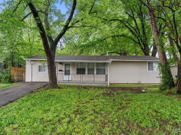 38 Westdell Dr, Saint Louis, MO 63136