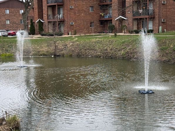 15744 Lake Dr APT 2BL