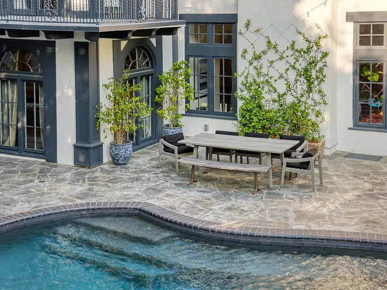 2050 Laurel Canyon Blvd — Photo 33