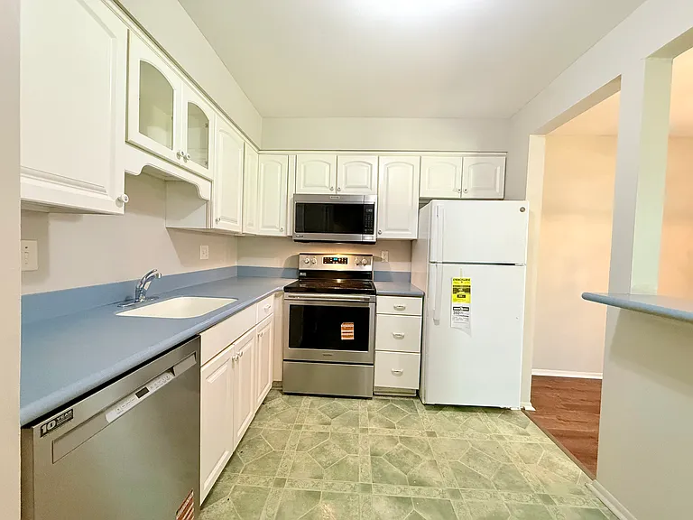 7350 Woodview St #3 — Photo 15