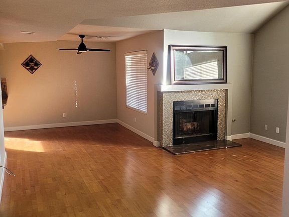 5th image of 916 Evert Ct