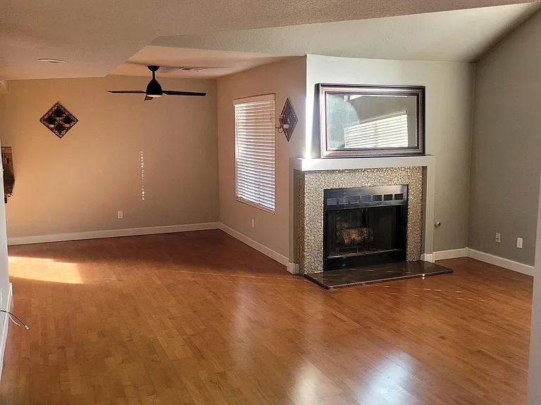 916 Evert Ct — Photo 5