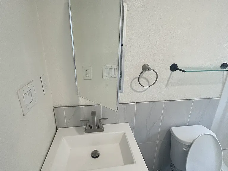 3353 N Jackson St #3353 — Photo 5