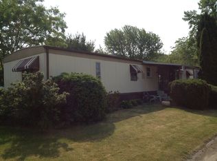 122 S Compass Dr, Vermilion, OH 44089