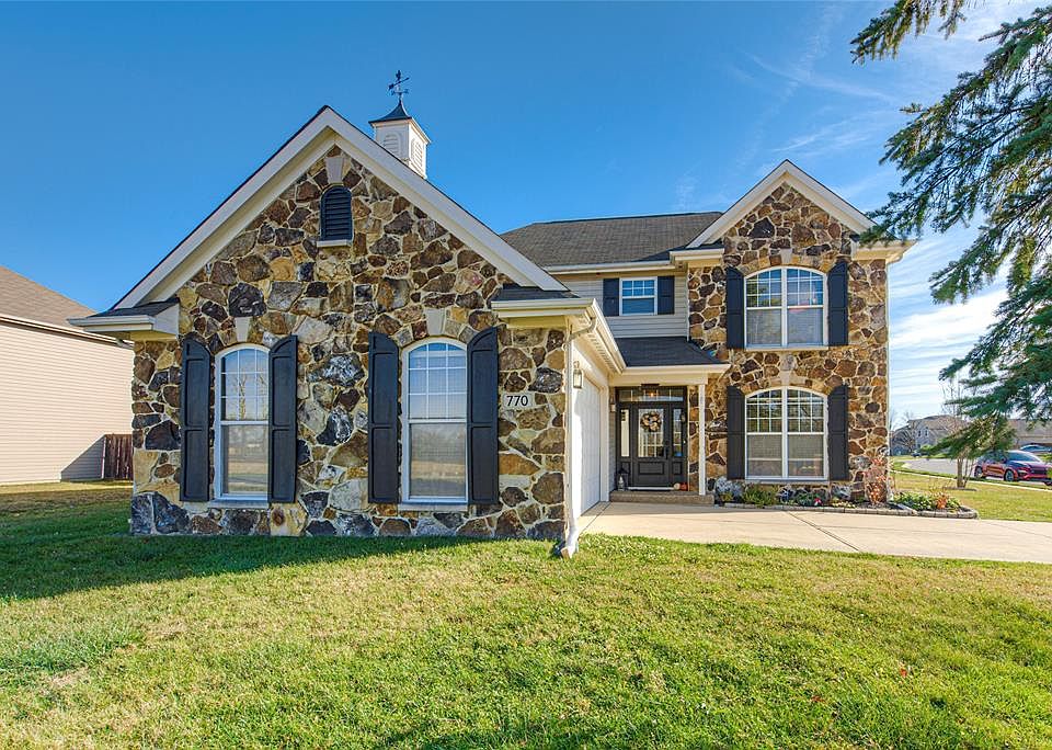 1st image of 770 Penny Ln