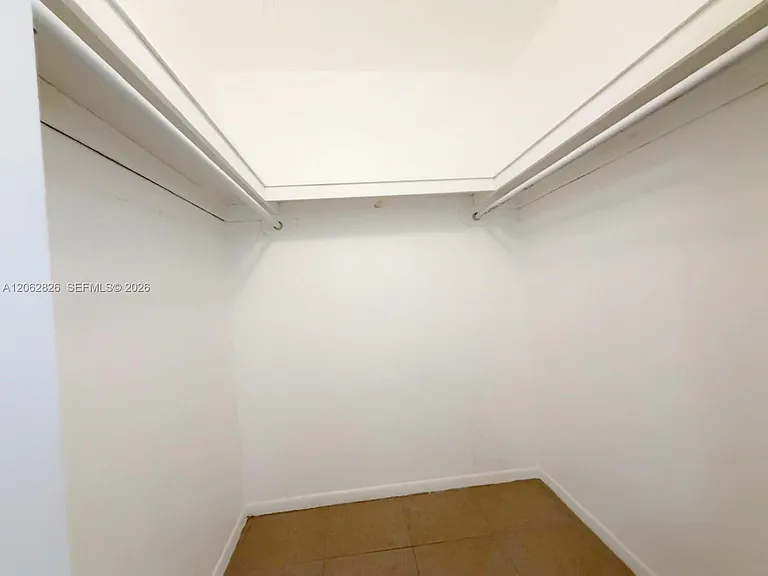 20681 NE 4th Pl #101 — Photo 5
