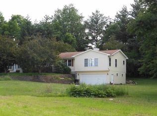 66855 Mulberry Rd, Lakeville, IN 46536