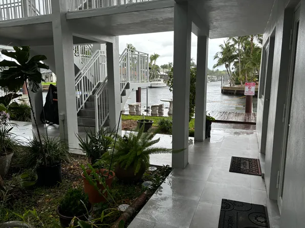 2430 NE 135th St APT 106, North Miami, FL 33181