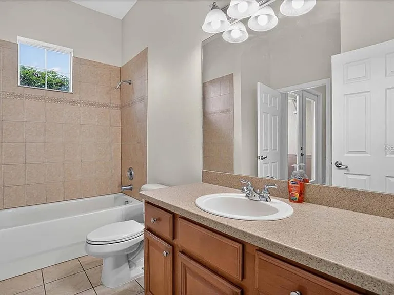 5218 Lake Toscana Dr — Photo 30