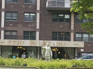 1100 Clove Rd APT LO, Staten Island, NY 10301