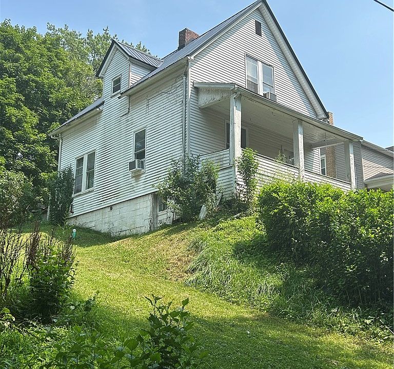 1st image of 124 Front St