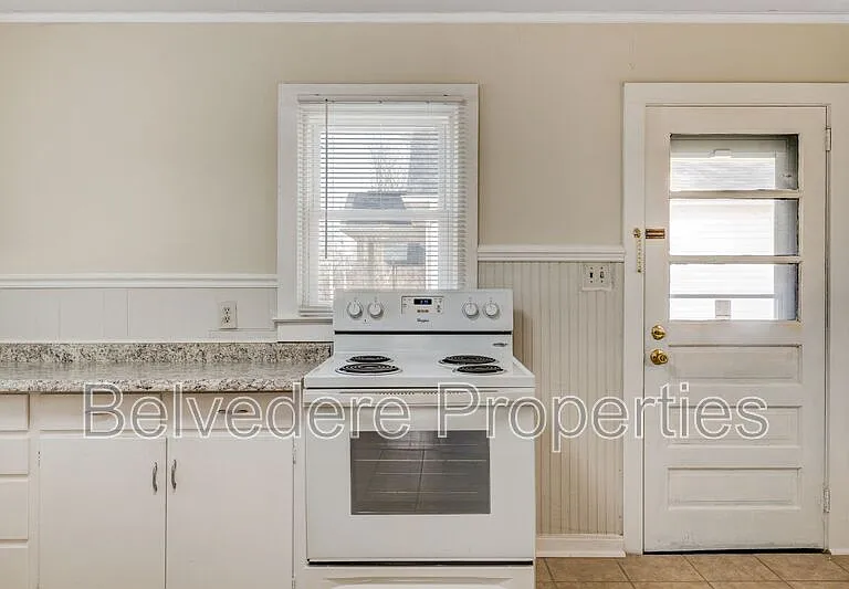 709 Langford Ave — Photo 14