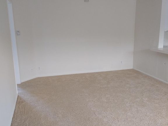 3rd image of 12317 Pacific Ave APT 1