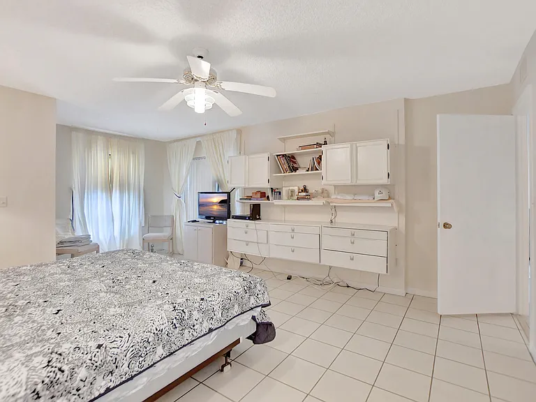 7310 Ashford Pl #405 — Photo 17