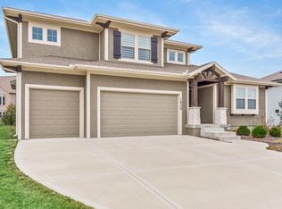 16540 S Allman Rd, Olathe, KS 66062