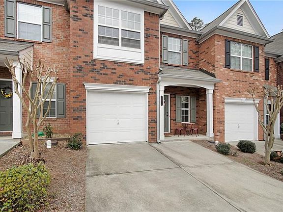 2nd image of 3884 Pleasant Oaks Dr