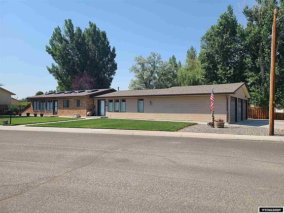 3rd image of 2101 Cloud Peak Dr