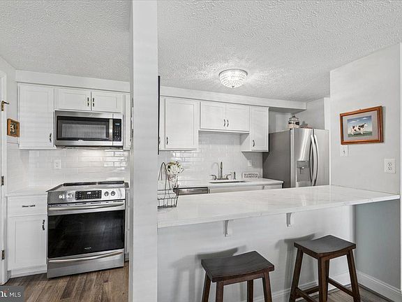 5th image of 625 Deering Rd #2A