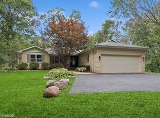 22032 W Chestnut Ridge Rd, Kildeer, IL 60047