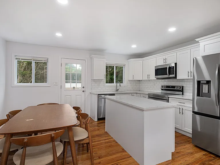 62 Lincoln Ave — Photo 7