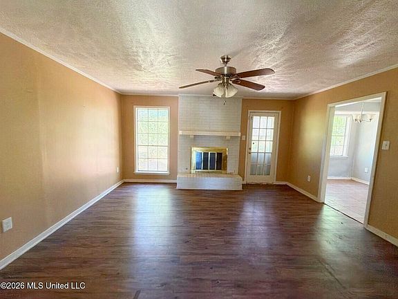 3rd image of 4748 Old Poplar Rd