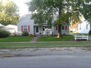 3008 Oak Ave, Mattoon, IL 61938