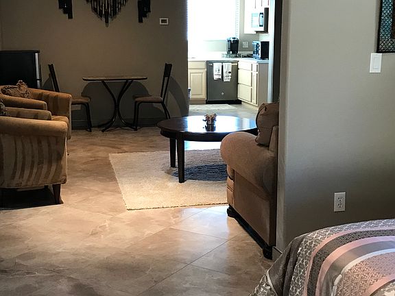 3rd image of 78351 Hollister Dr