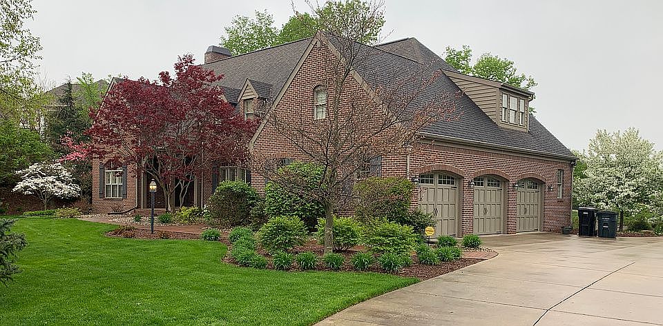 1st image of 3425 Meadow Hill Dr