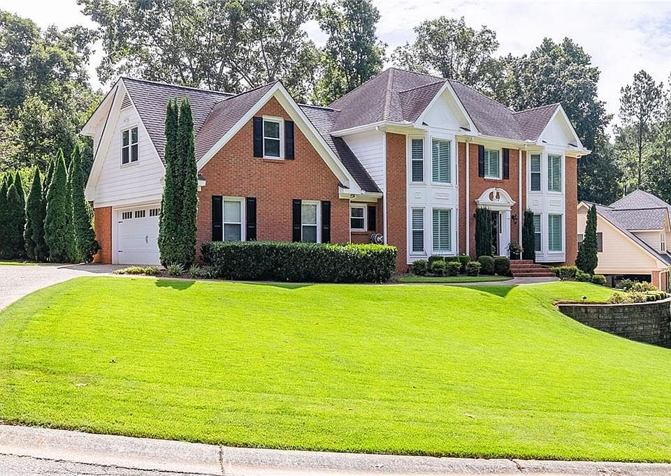1st image of 8605 Woodledge Ln