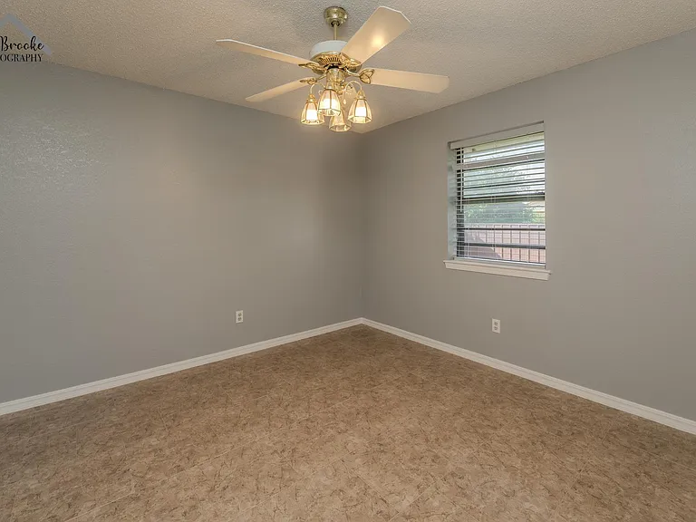 4611 Misty Valley E — Photo 20